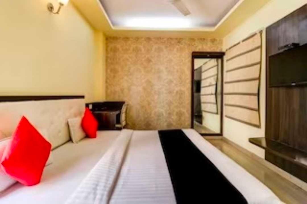 Collection O Hotel Kashi Inn Varanasi Luaran gambar