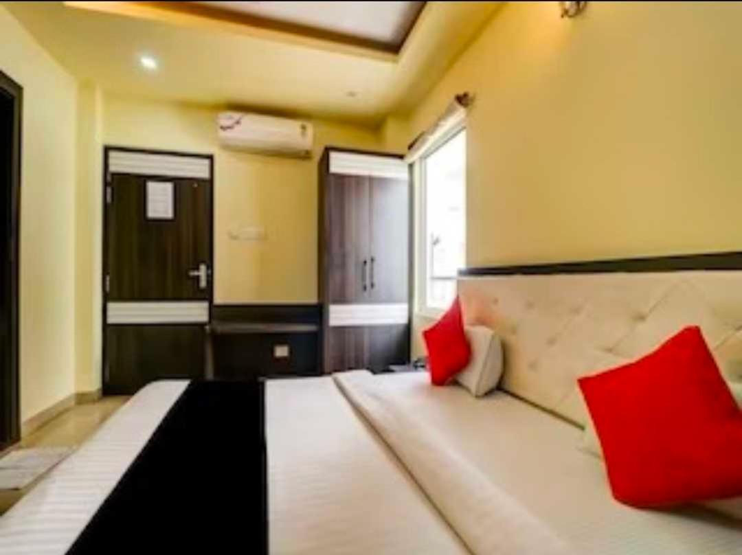 Collection O Hotel Kashi Inn Varanasi Luaran gambar