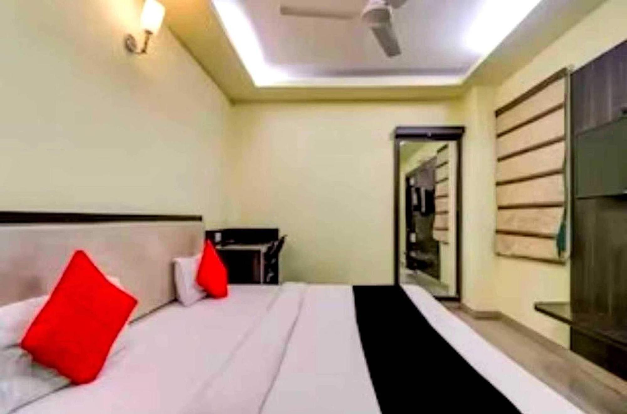 Collection O Hotel Kashi Inn Varanasi Luaran gambar